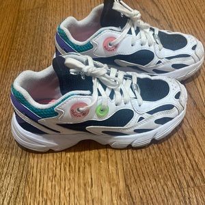 Little kid size 13k Adidas sneakers